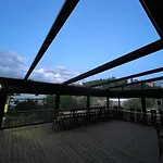 Hotel 12